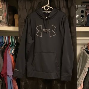 Men’s UA hoodie